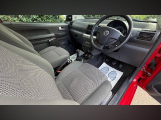 /photos/12511/4d9e2dd1-e557-4164-b0a3-12fb3ce779a2_i320x240.jpg