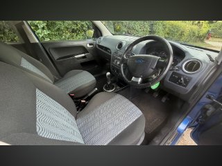 /photos/12511/5f3397c9-2897-42ae-b9be-ee4e9fc5318e_i320x240.jpg