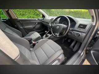 /photos/12511/921e0f68-ff88-4b8b-b3fc-645b42bd6abd_i320x240.jpg