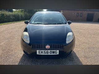 /photos/12511/9ce6340d-96ea-4ef8-8242-ec06e1d5713c_i320x240.jpg