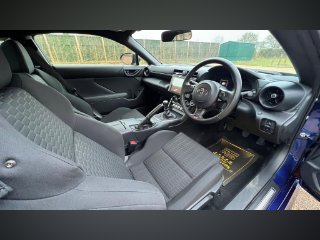 /photos/12511/ccdaa0db-75ae-468f-b98d-e367f94a8865_i320x240.jpg