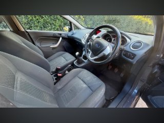 /photos/12511/d8d2a33f-5a42-44bd-9c2e-50d1b749c2a8_i320x240.jpg