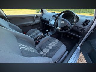 /photos/12511/f4153211-97a7-46ec-b9a9-22bc118db9d3_i320x240.jpg